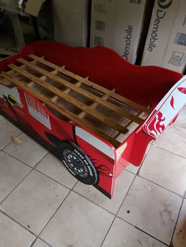 Cama infantil fórmula 1 usada