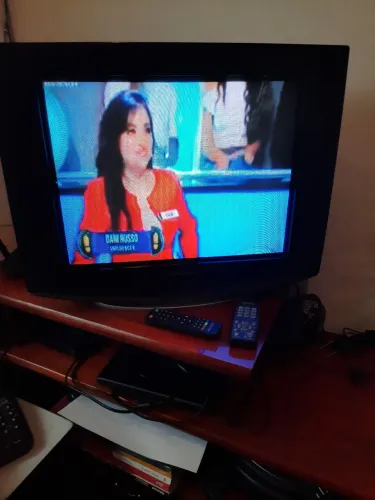 Tv samsung 29 polegadas tv de tubo tela plana com conversor esse valor a vista