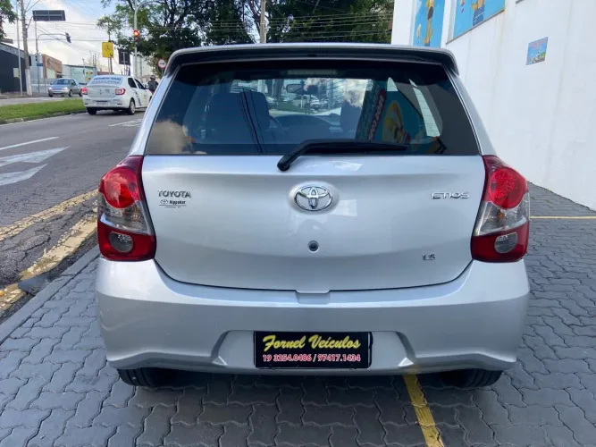 Toyota Etios X Plus 1.5 Flex 16V 5P Mec. 2019