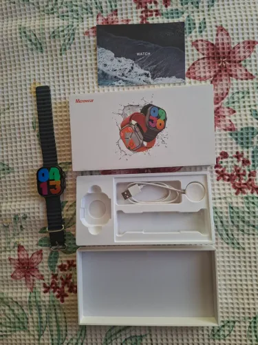 Smartwatch Microwear seminovo com caixa e carregador original - ótimo estado