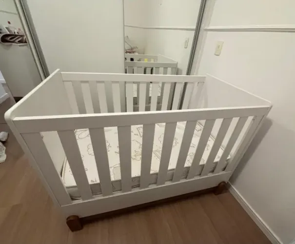 Berço Lótus Reller + Cômoda + Colchão Ortobom