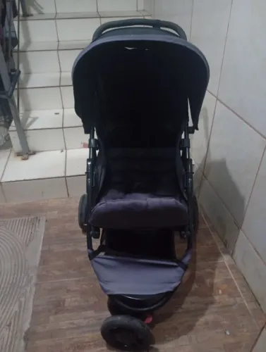 Carrinho de bebê R$ 100,00