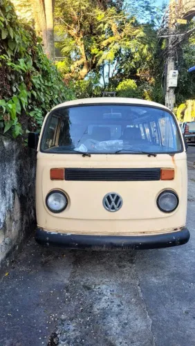 Volkswagen Kombi Carat (álcool) 2027