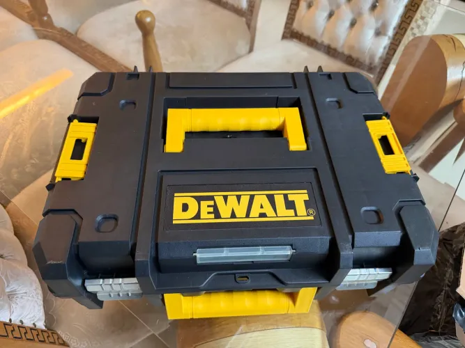 Chave de impacto mais parafusadeira dewalt