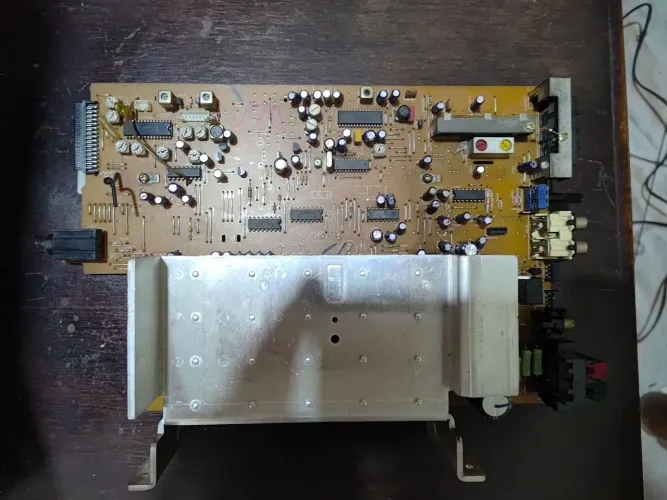 Placa lateral Aiwa NSX V70