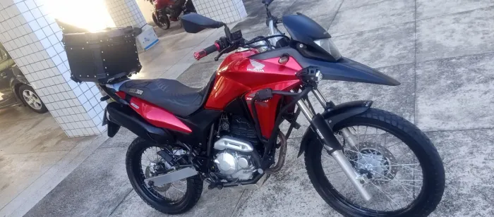 XRE linda pronta pra suas aventuras