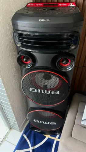 Caixa de som aiwa torre