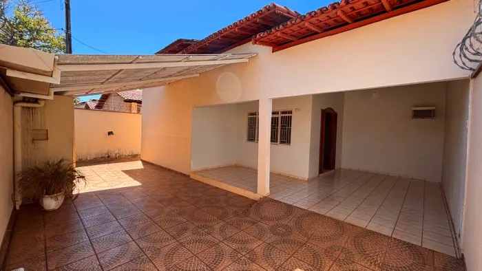 Casa à venda na 108 Sul com 4 quartos e churrasqueira Palmas/TO
