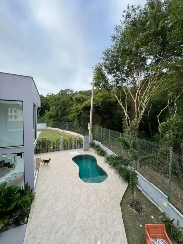 Excelente Casa Duplex com piscina no Alphaville - Rio das Ostras