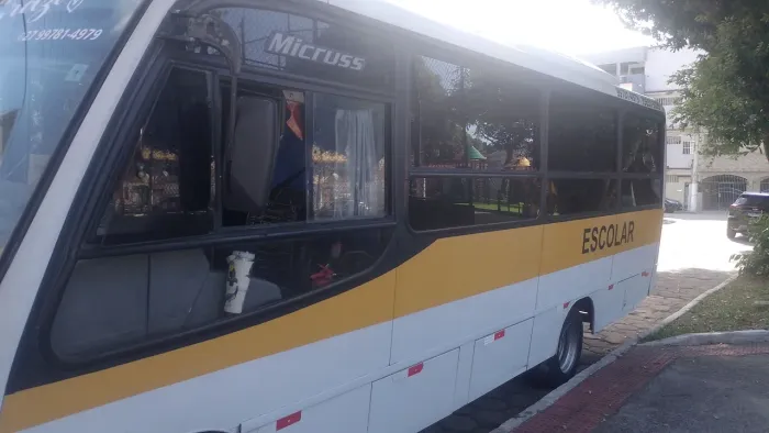 Microônibus 27 ligares 