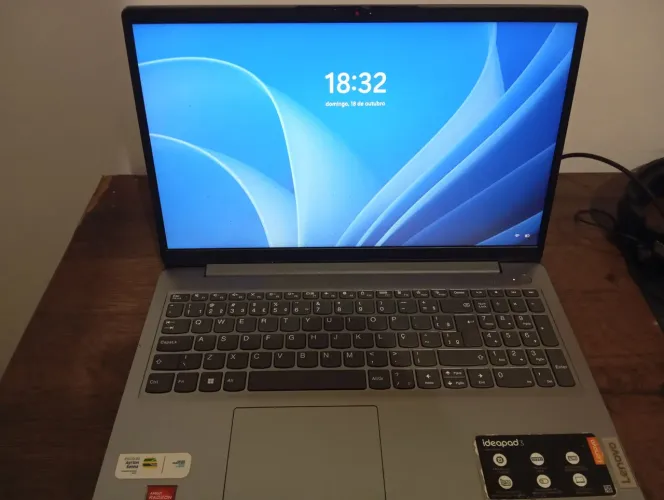 Notebook Lenovo IdeaPad 3 Ryzen 5500U, SSD 240Gb, 20Gb RAM (Ghost Click na tecla H)