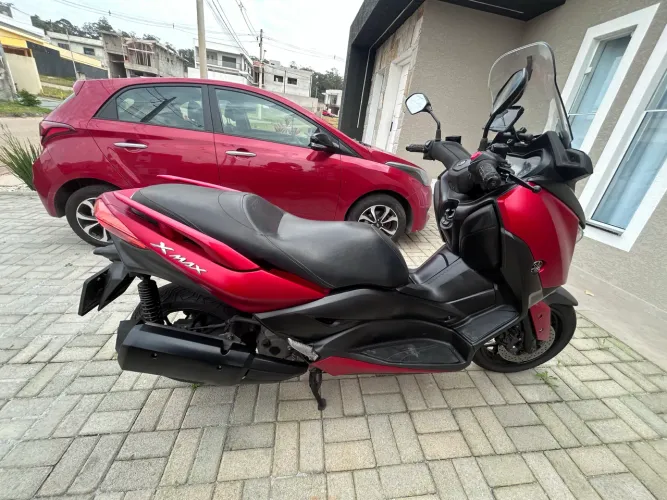 Yamaha XMAX 250 ABS 2020/2021 - Vermelha - 62.000 km