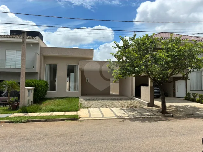 Casa à venda ou para alugar com 2 suítes no condomínio Residencial Villa do Bosque, Soroca