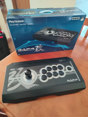 Controle Arcade Hori Rap4 - PS4/PS5/PC