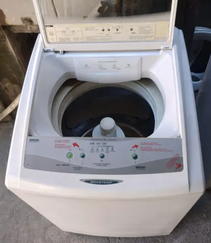 Máquina de lavar roupa Brastemp 8 kilos toop