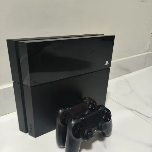 PS4 FAT 500GB - Ideal pra desbloqueio