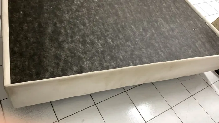 Box de cama de veludo
