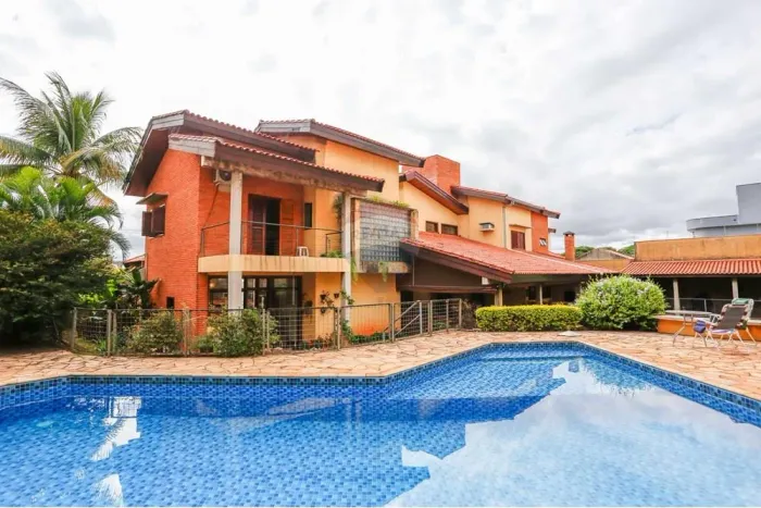 Casa para venda/locação no Parque Campolim - 5 dorm. / 3 súites