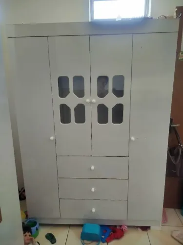 Guarda roupa infantil branco 
