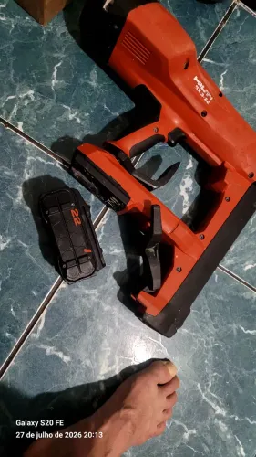 Finca pino hilti bateria 