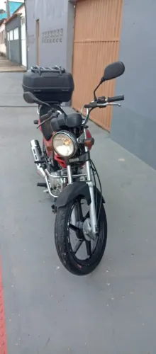 Moto Yamaha YBR top