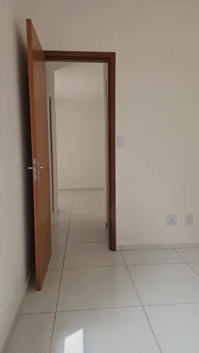 Alugo apto 