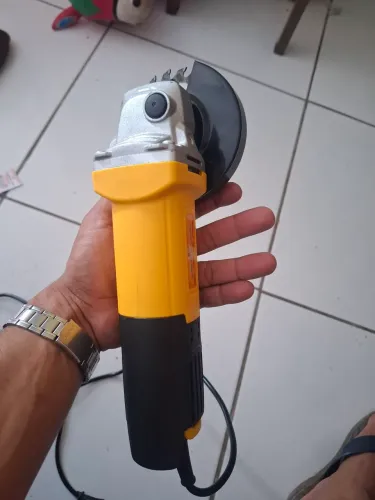 Lixadeira Esmerilhadeira 780w