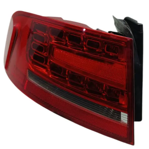 Lanterna Esquerda Audi A4 2011 2010 2009 Com Detalhe Esquerdo/motorista Vermelho