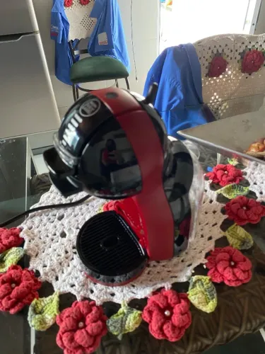 Cafeteira Nescafé Dolce Gusto