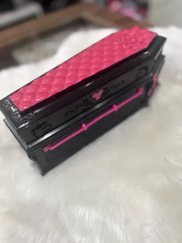 Cama caixa draculaura, porta joias