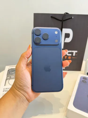 iPhone 17 Pro com Caixa