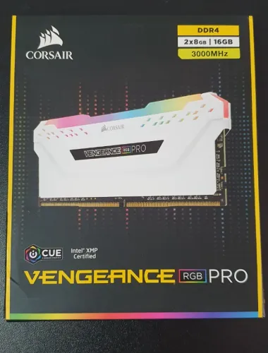 Memória Corsair Vengeance RGB Pro White 16GB (2x8GB) DDR4 3000MHz