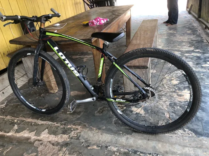 Vende se bicicleta