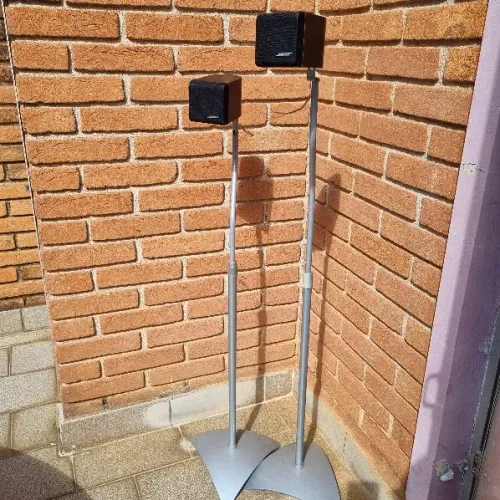 Caixa Bose Redline Par com Suporte de chao (Musicalvo.)