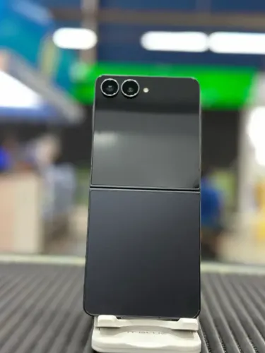 *Galaxy Z Flip7 512Gb 12Ram - Garantia Samsung 2027- Loja física