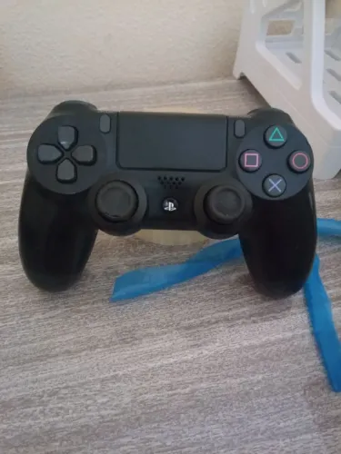 Controle PS4 No Estado