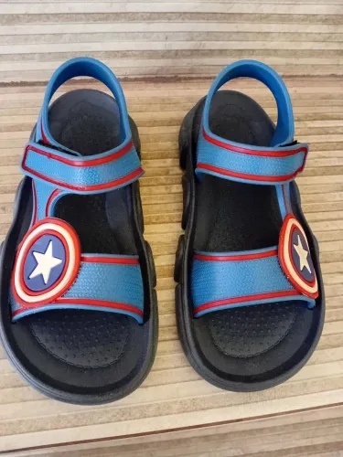 Sapato sandália semi-novo