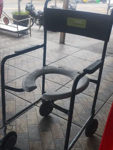 Cadeira higiênica