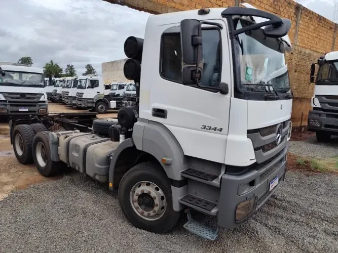 AXOR 3344S 6X4 440CV
