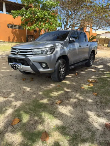 Toyota Hilux CD SRX 4X4 2.8 TDI 16V Diesel Aut. 2017