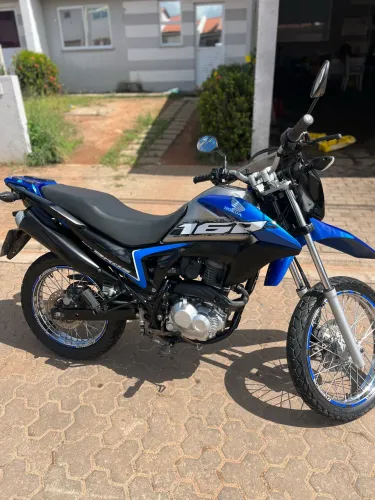 Bros 160 só no ponto de transferir