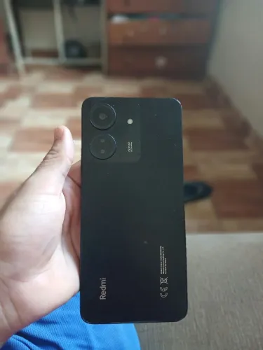 VENDO REDMI 13C- 128 GB| 6GB de RAM. Bom estado de conservação.Interessado? *