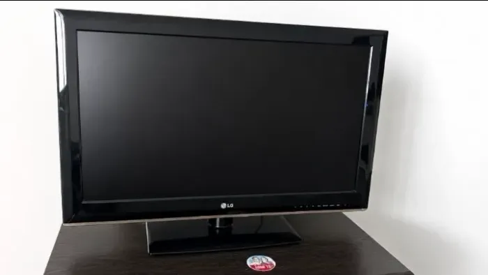 TV LG 32 POLEGADAS EM ÓTIMO ESTADO DE USO