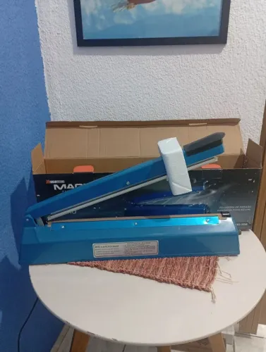 Seladora plástica 40cm 220V