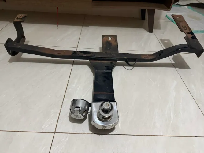 Vende se engate reboque Yaris