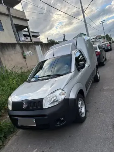 Faço fretes- Fiorino