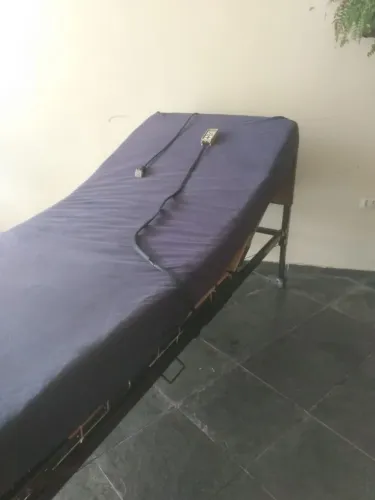 Cama Hospitalar Elétrica - Usada