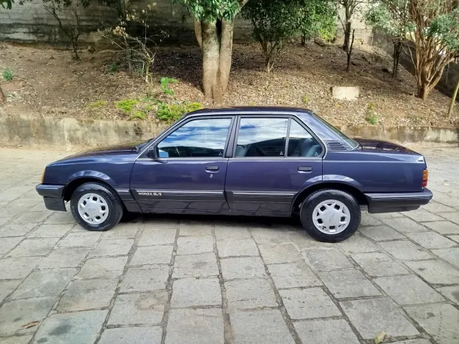 Chevrolet Monza Classic SE 2.0 /mpfi E EFI 2P E 4P 1990