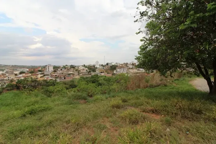 Lote à venda, Belvedere - Divinópolis/MG