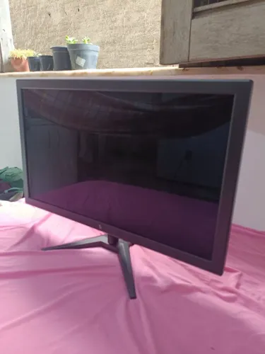 Monitor 3green LED 24" - reaproveitamento de peças 